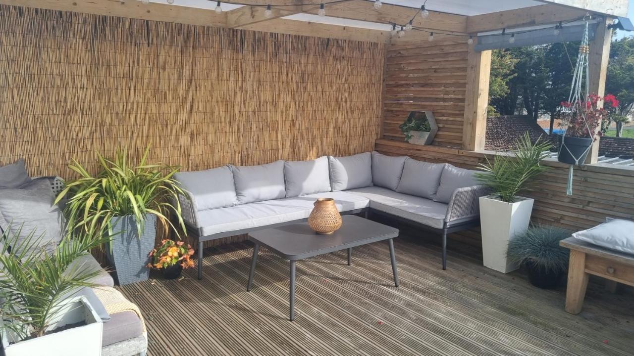 Bijou Annexe, Sea View, Private Entrance & Parking - Folkestone Hotel Exterior photo